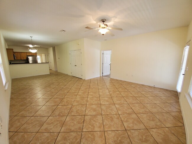 Building Photo - 1050 N County Hwy 393