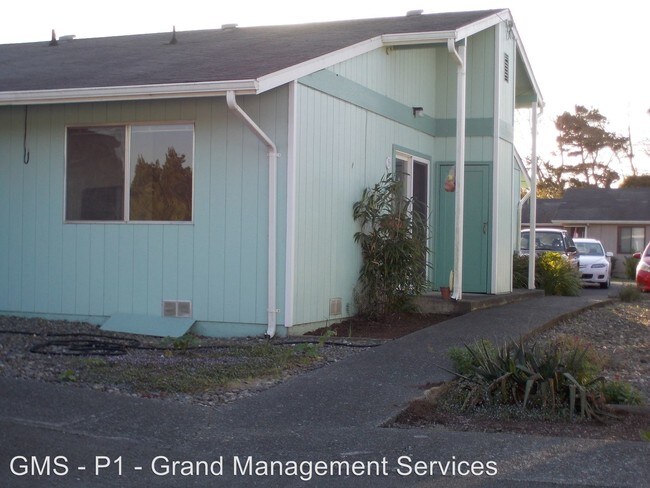 Foto del edificio - 425 Chicago Ave SE