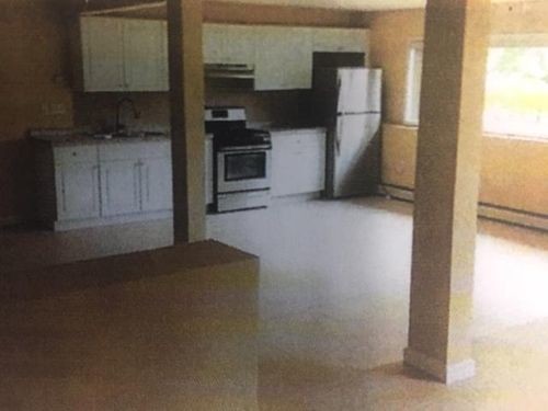 Primary Photo - 100 Ludvigh Rd