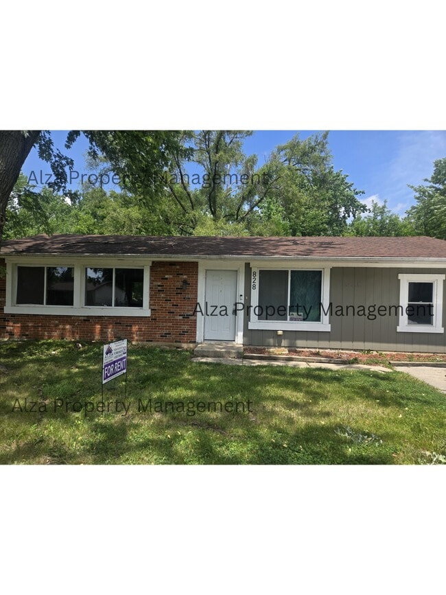 Building Photo - 828 Poplar Ln