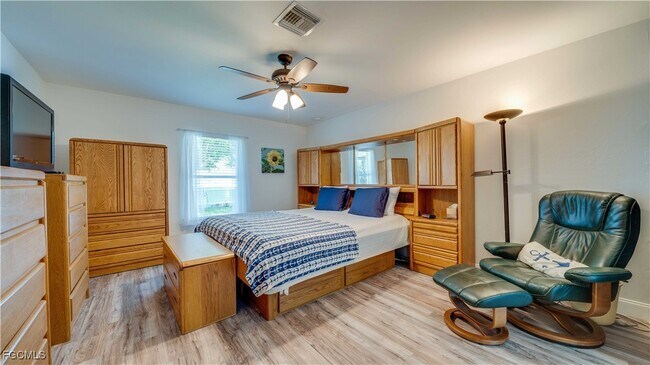 Foto del edificio - 3322 NW 5th Terrace