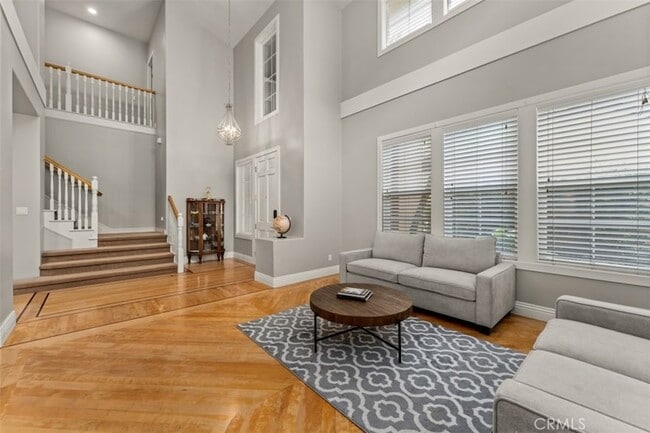 Building Photo - 46 Downfield Way