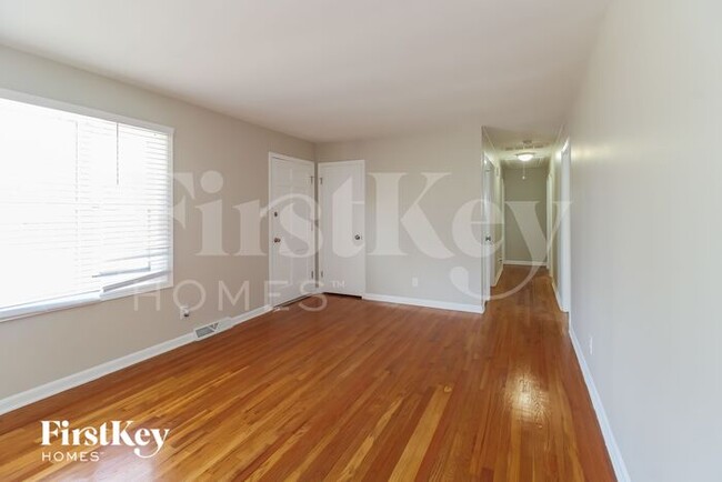 Building Photo - 4211 Bramlet Pl