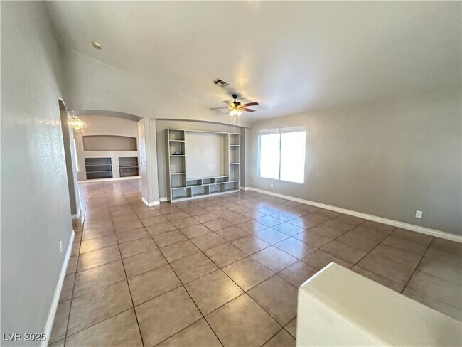 Foto del edificio - 4426 Cinema Ave