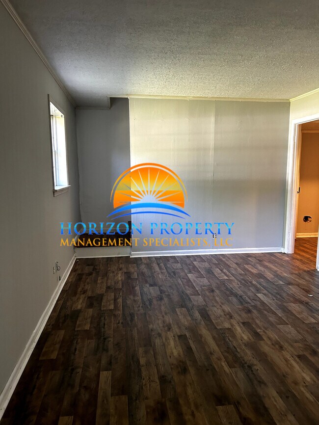 Foto del edificio - 2727 Clayton Dr NW