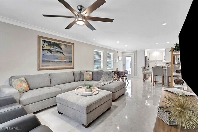 Foto del edificio - 642 12th Ave S