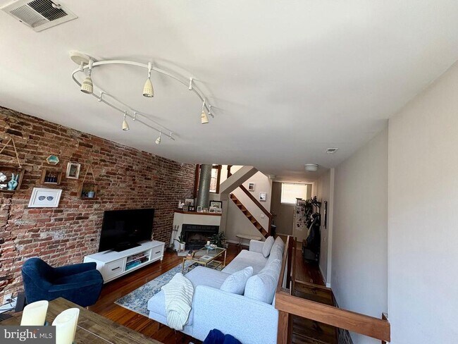 Foto del edificio - 725 Kater St