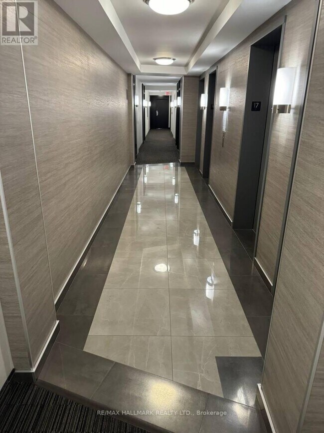Photo du bâtiment - 33-1733 Sheppard Ave E
