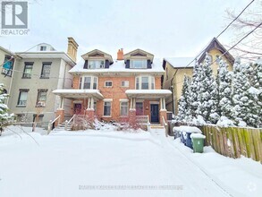 Building Photo - 105-105 Pembroke St