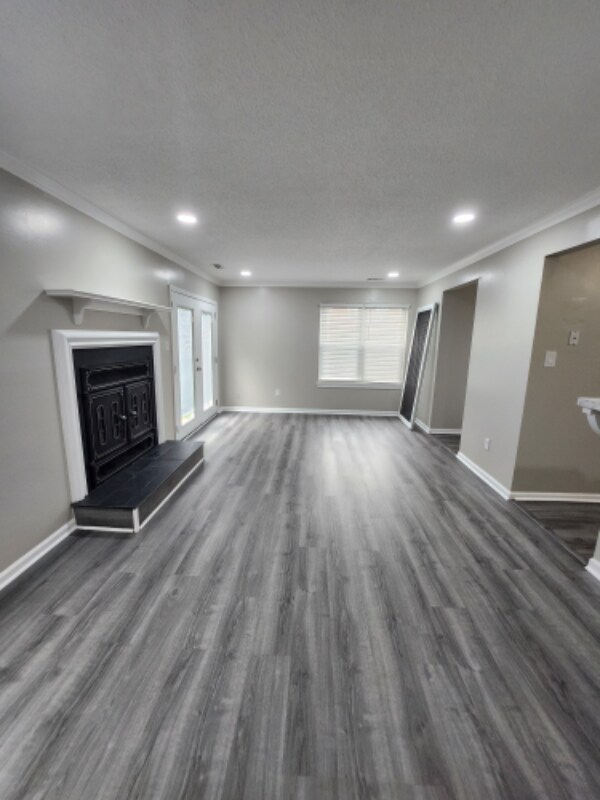 Building Photo - 5255 Johnstown Ln