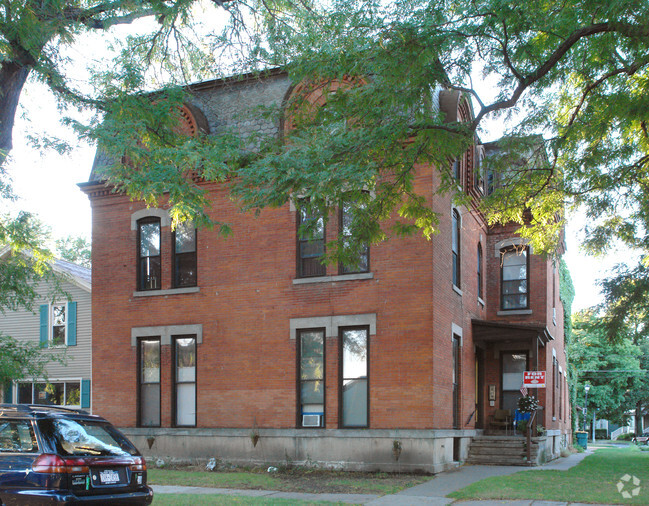 Building Photo - 71-73 MARSHALL St