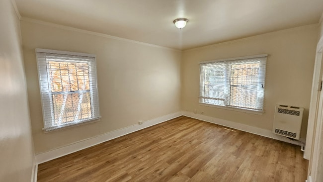 Building Photo - 2850 Francis Ave