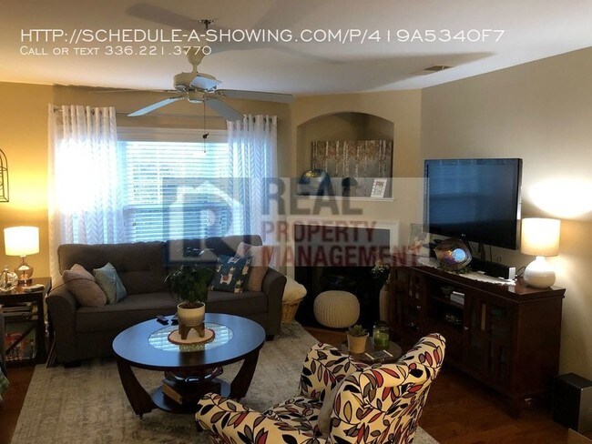 Foto del edificio - 4722 Tatton Park Cir