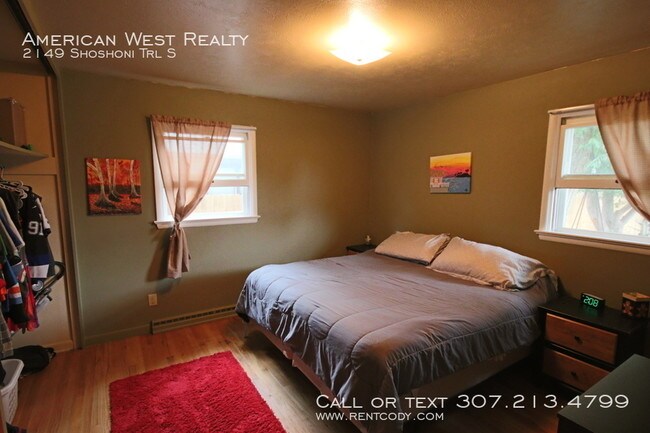Building Photo - 3bed/1bath home