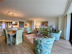 Building Photo - 10851 Gulf Shore Dr