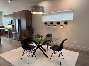 Building Photo - 6820 Rocinante Ln