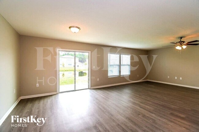 Foto del edificio - 2037 Tyson Lake Dr