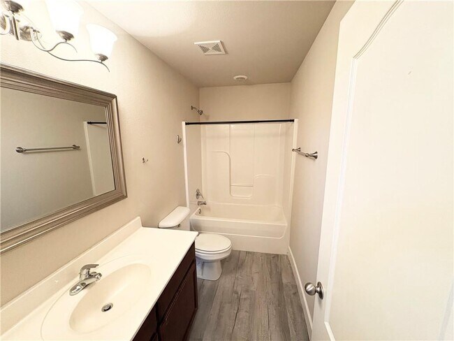 Foto del edificio - 1284 N Cannondale Dr