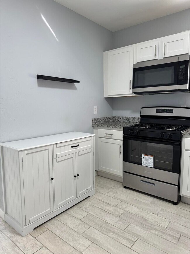 Foto del edificio - Remodeled 1/1 in Daytona Beach