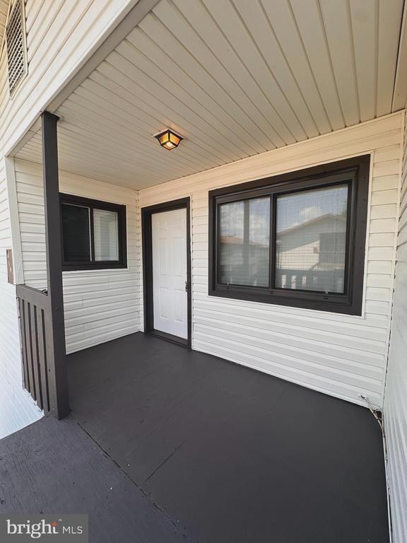 Building Photo - 4141 Meadowland Ct