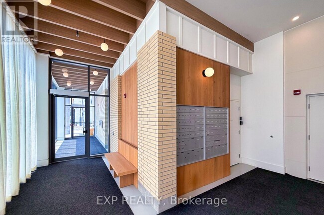 Building Photo - 495-495 Logan Ave