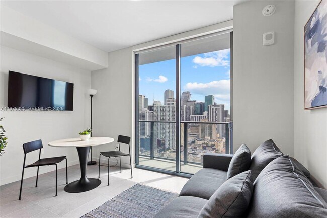 Foto del edificio - 121 NE 5th St