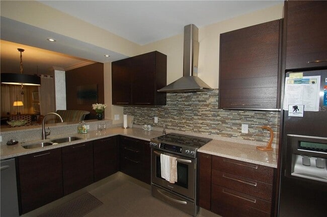 Building Photo - 4634 Mirada Way