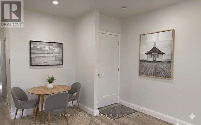 Photo du bâtiment - 67 Wayland Ave