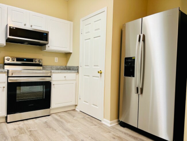 Building Photo - 3615 Ginnis Ct