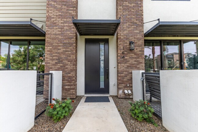 Foto del edificio - 164 E Lexington Ave