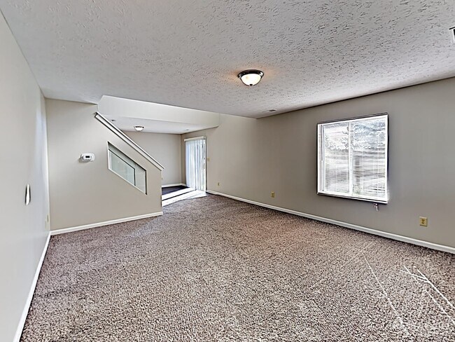 Foto del edificio - 2429 Grand Fir Dr