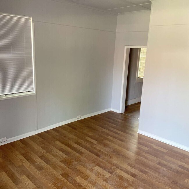 Foto del edificio - 910 N Bethel St