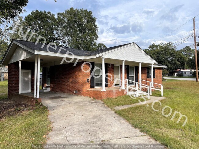 Foto del edificio - 2506 Henry Ave, Newberry, SC 29108