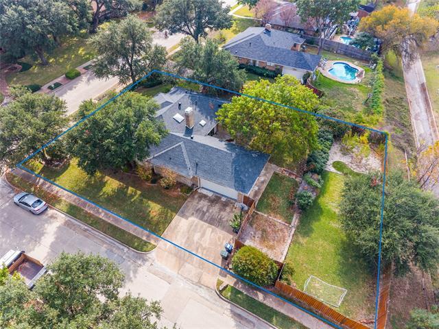 Building Photo - 1513 Carriage Ln