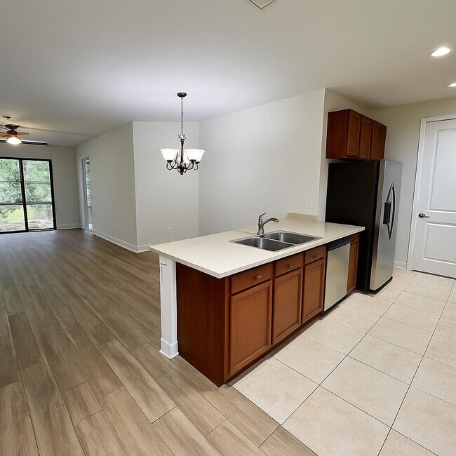 Building Photo - 7935 Bristol Cir