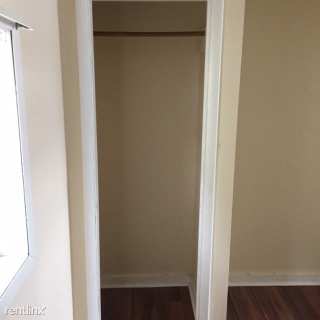 Building Photo - 1 br, 1 bath Apartment - 272 W 14th St