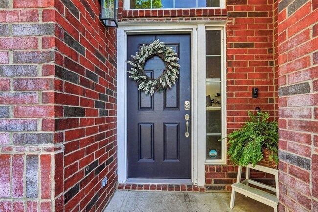 Foto del edificio - Beautiful 4 Bedroom 2 Bath GEM