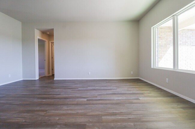 Foto del edificio - Stunning New Construction Home 4 Bed 2 Bath in Bixby!
