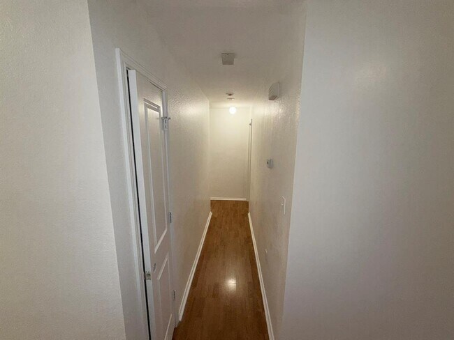 Foto del edificio - 2502 Ashley Way