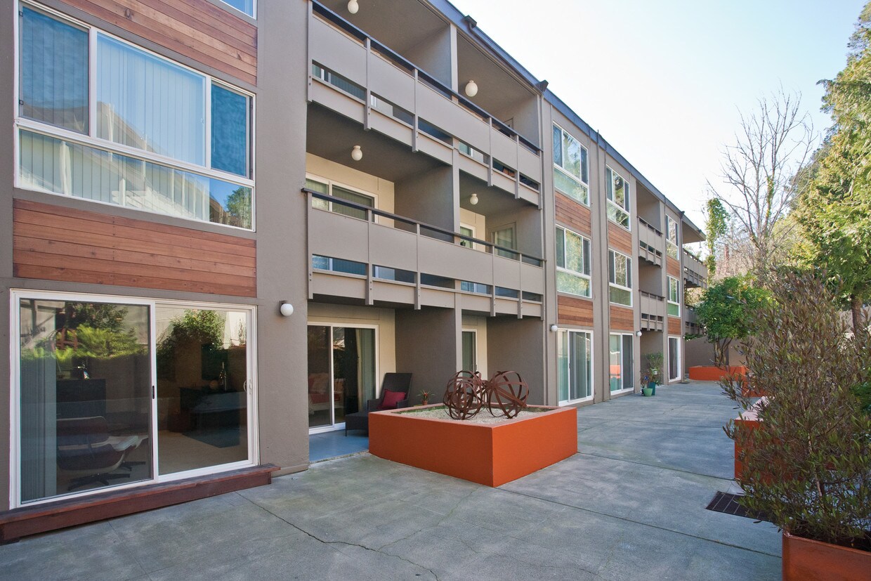Pineridge Apartments in Mill Valley, CA