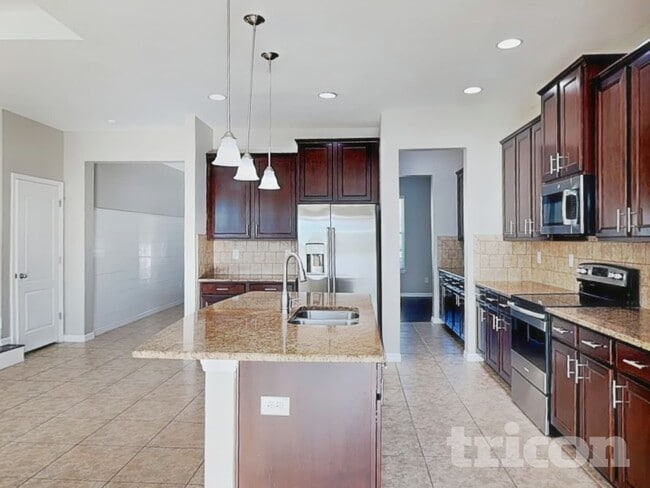 Foto del edificio - 5363 Suncatcher Dr