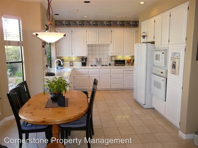 Building Photo - 2154 Paseo del Oro