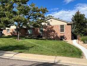 Building Photo - 3061 Oak St