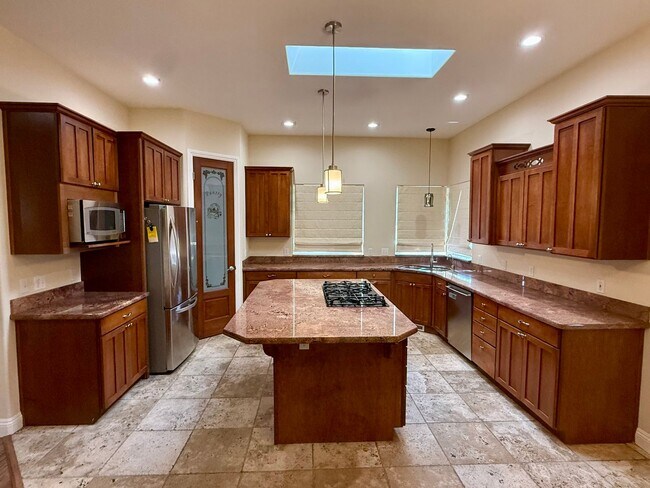 Building Photo - Corner lot near Rancho San Rafael!