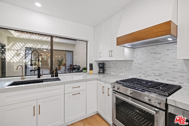 Foto del edificio - 72417 Rolling Knoll Dr