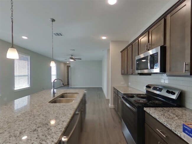 Foto del edificio - 2310 Bailey Flds Ln