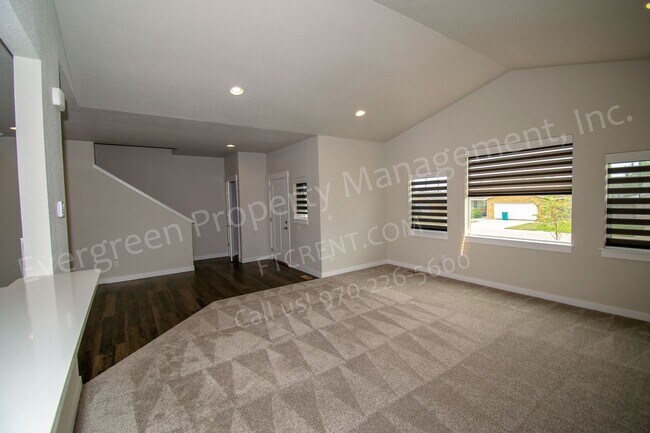 Foto del edificio - 298 E Chestnut St