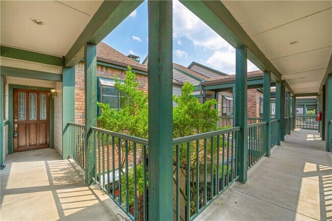 Building Photo - 1741 Spyglass Dr