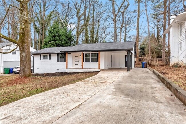 Building Photo - 3852 Pin Oak Cir