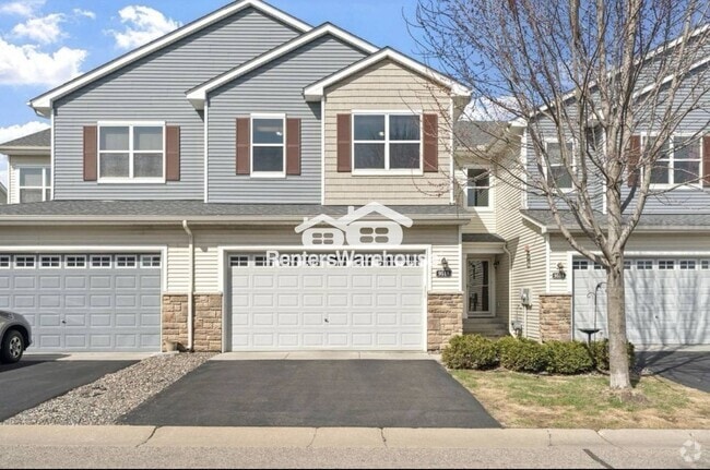 Building Photo - 9518 Roosevelt Dr